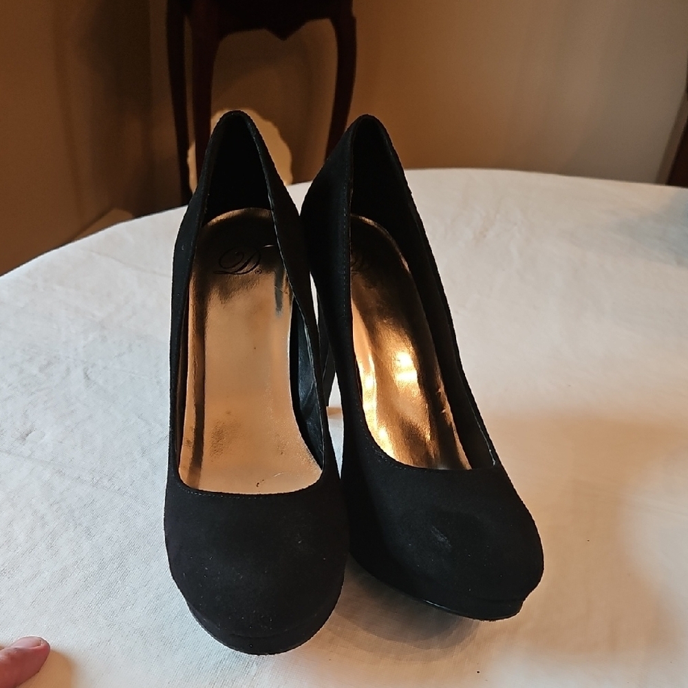 Delicious Black Classic High Heels